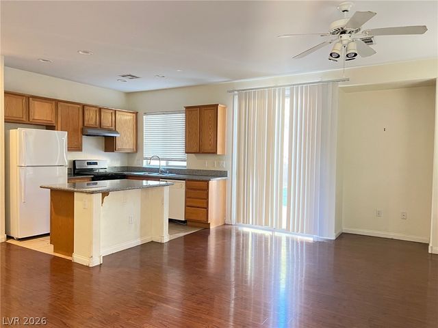 5426 FLOATING FLOWER Avenue, Las Vegas, NV 89139