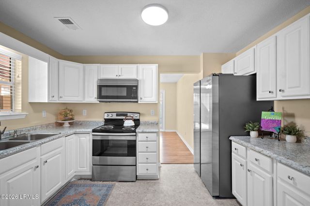 948 Oyster Cove Road, Beaufort, SC 29902