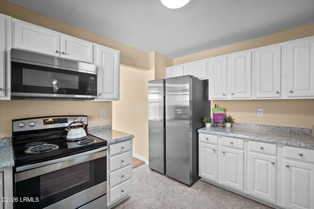 948 Oyster Cove Road, Beaufort, SC 29902