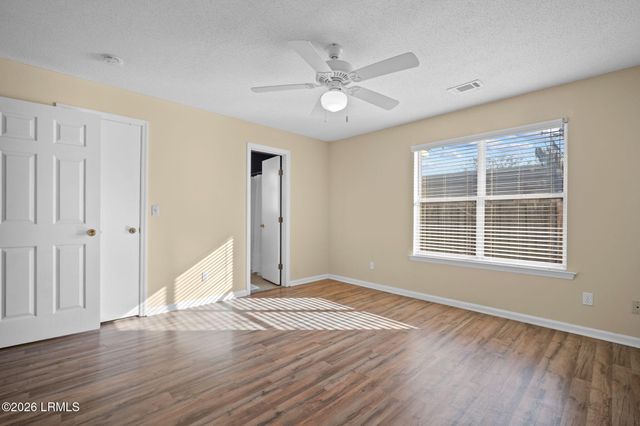 948 Oyster Cove Road, Beaufort, SC 29902