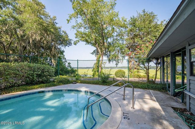 948 Oyster Cove Road, Beaufort, SC 29902