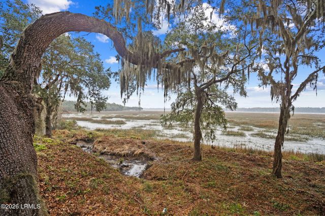 948 Oyster Cove Road, Beaufort, SC 29902