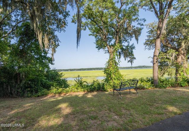 948 Oyster Cove Road, Beaufort, SC 29902