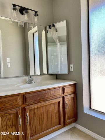 3301 W MURIEL Drive, Phoenix, AZ 85053