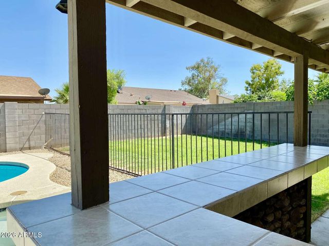 3301 W MURIEL Drive, Phoenix, AZ 85053