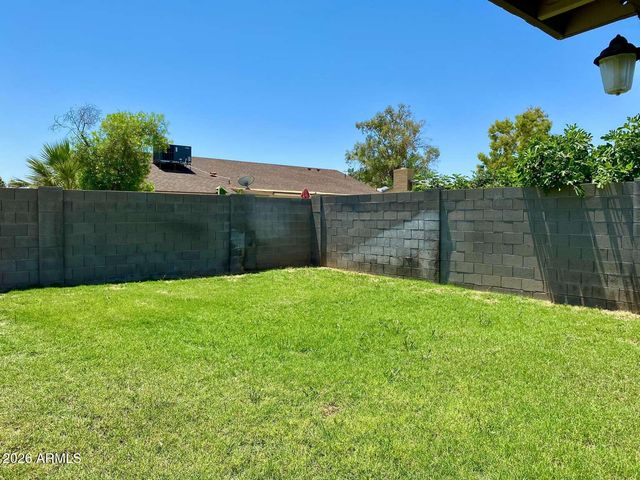 3301 W MURIEL Drive, Phoenix, AZ 85053