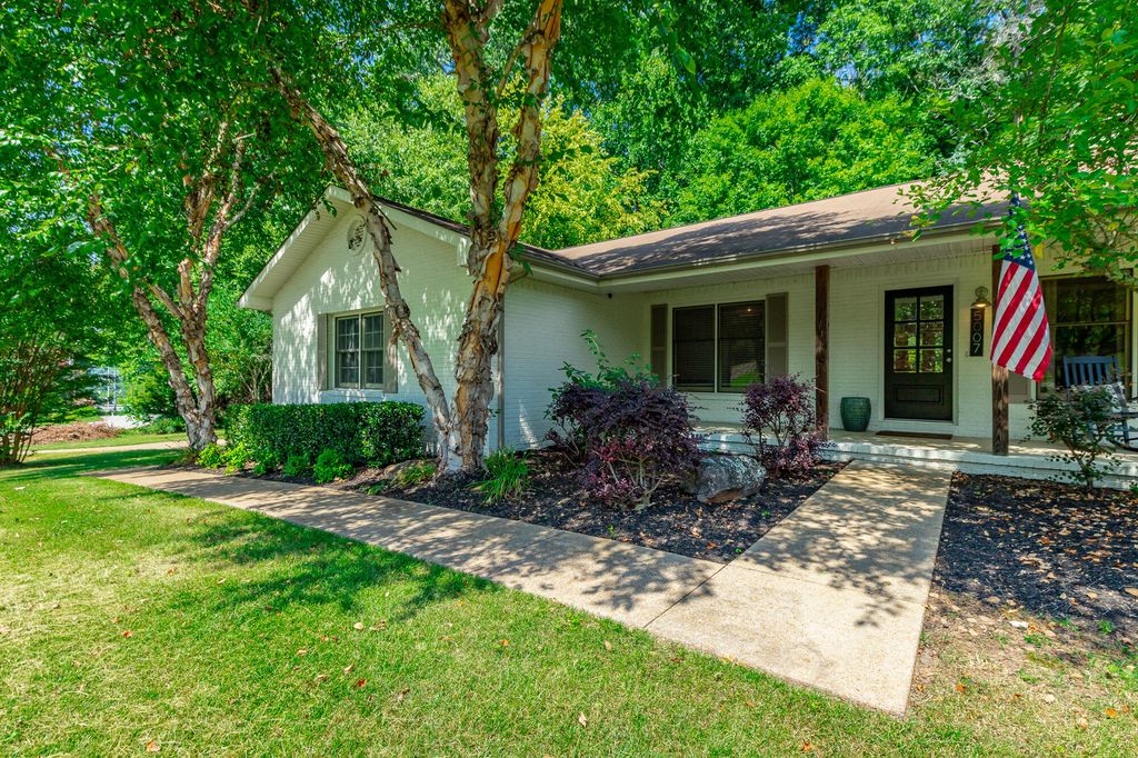 5007 Silver Lane, Apison, TN 37302