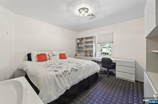 604 Rutland Avenue, Teaneck, NJ 07666