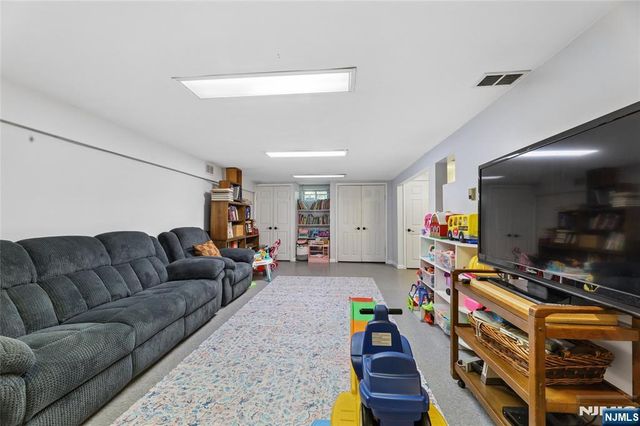 604 Rutland Avenue, Teaneck, NJ 07666