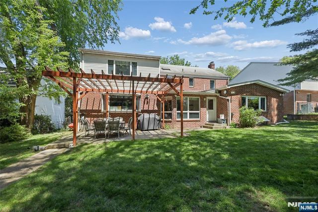 604 Rutland Avenue, Teaneck, NJ 07666