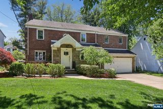 604 Rutland Avenue, Teaneck, NJ 07666