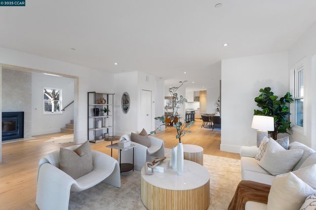 524 Oak Grove Ave., Burlingame, CA 94010