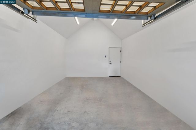 524 Oak Grove Ave., Burlingame, CA 94010