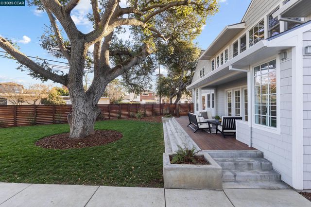 524 Oak Grove Ave., Burlingame, CA 94010