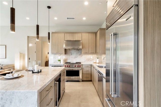 111 Linda Vista, Irvine, CA 92618