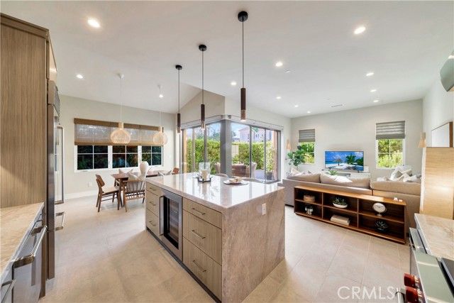 111 Linda Vista, Irvine, CA 92618