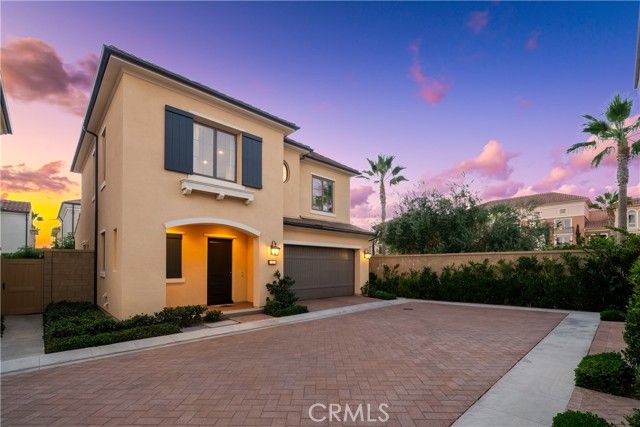 111 Linda Vista, Irvine, CA 92618