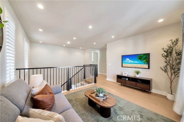 111 Linda Vista, Irvine, CA 92618