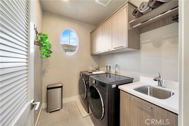 111 Linda Vista, Irvine, CA 92618