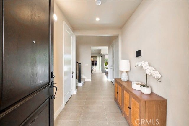 111 Linda Vista, Irvine, CA 92618