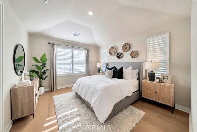 111 Linda Vista, Irvine, CA 92618