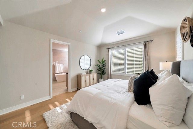 111 Linda Vista, Irvine, CA 92618