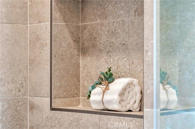 111 Linda Vista, Irvine, CA 92618