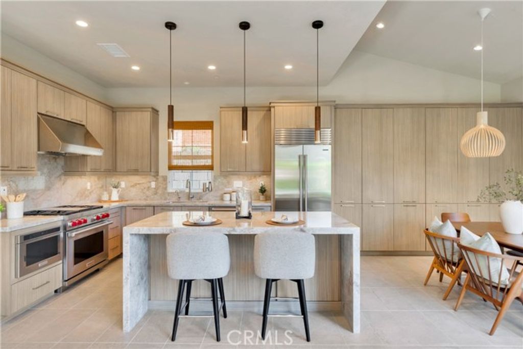 111 Linda Vista, Irvine, CA 92618