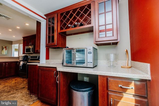 35 MIMOSA LN, Levittown, PA 19054