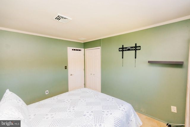35 MIMOSA LN, Levittown, PA 19054