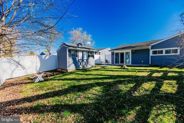 35 MIMOSA LN, Levittown, PA 19054