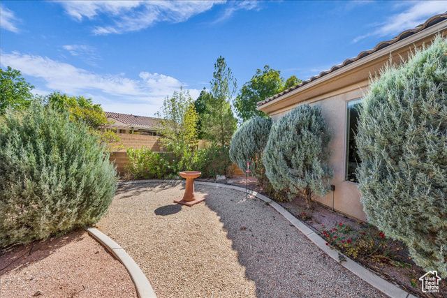 2034 W SUNSTAR CIR, St. George, UT 84790