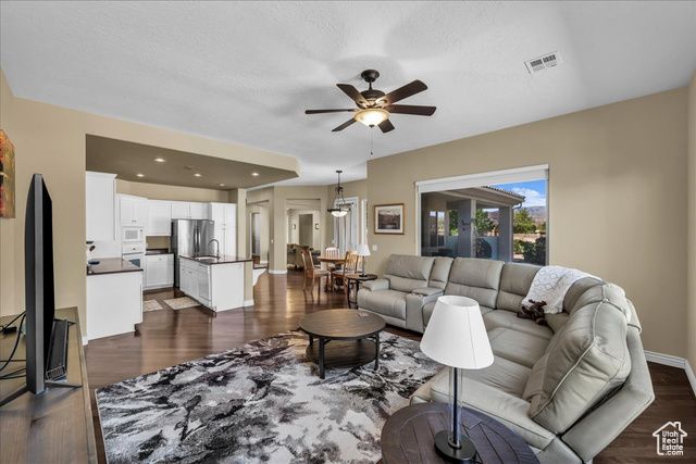 2034 W SUNSTAR CIR, St. George, UT 84790