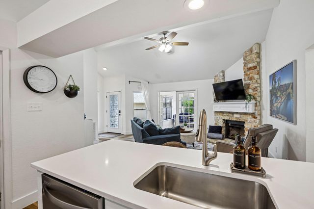 16725 Whitebrush LOOP, Austin, TX 78717