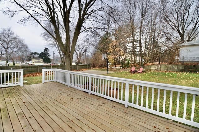 139 High Street, Clinton, WI 53525