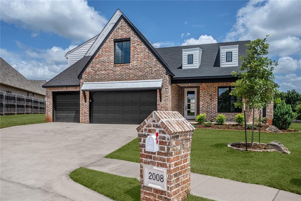 2008 Bretton Circle, Edmond, OK 73012