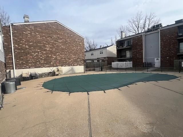 9624 Perry Lane E, Overland Park, KS 66212