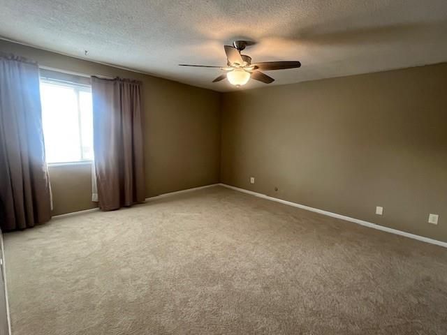 9624 Perry Lane E, Overland Park, KS 66212