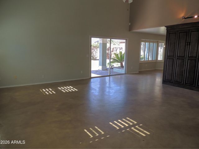 2918 E SALTSAGE Drive, Phoenix, AZ 85048