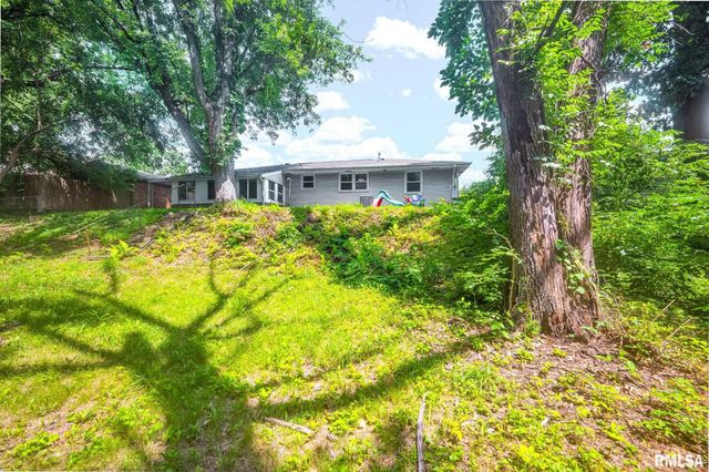 405 BIRD Avenue, Bartonville, IL 61607