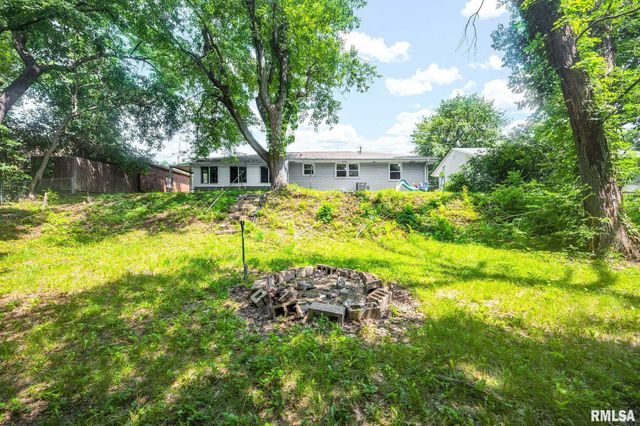 405 BIRD Avenue, Bartonville, IL 61607