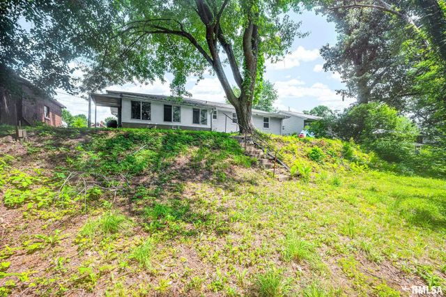 405 BIRD Avenue, Bartonville, IL 61607