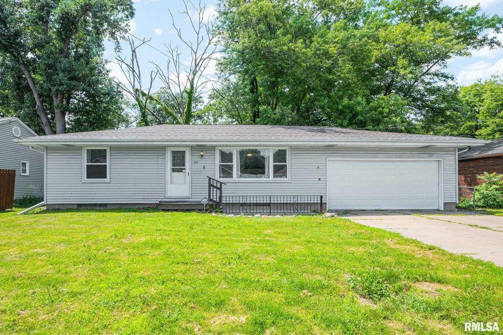 405 BIRD Avenue, Bartonville, IL 61607