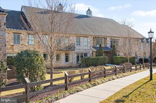 2401 LOWER STATE RD #102, Doylestown, PA 18901