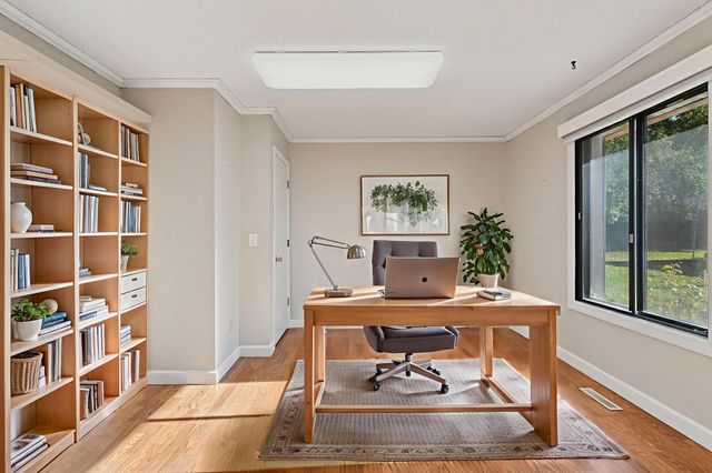 4553 Aspenwood Trail, Minnetonka, MN 55345