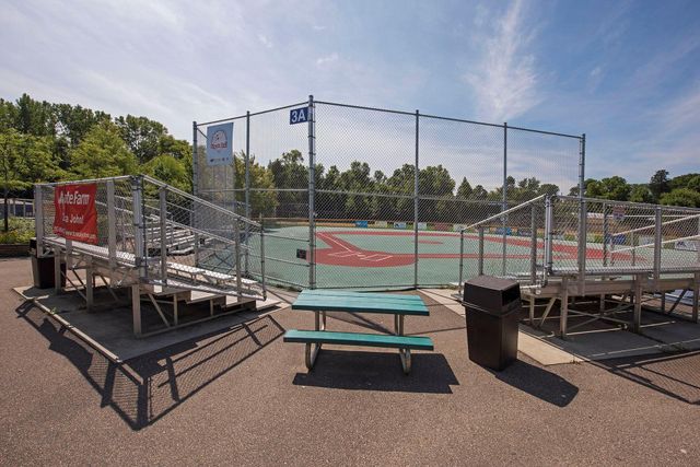 4553 Aspenwood Trail, Minnetonka, MN 55345