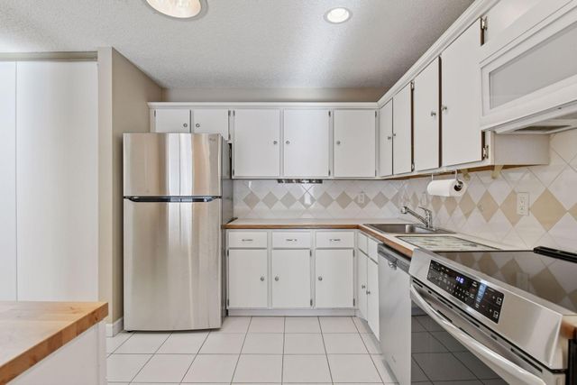 4553 Aspenwood Trail, Minnetonka, MN 55345