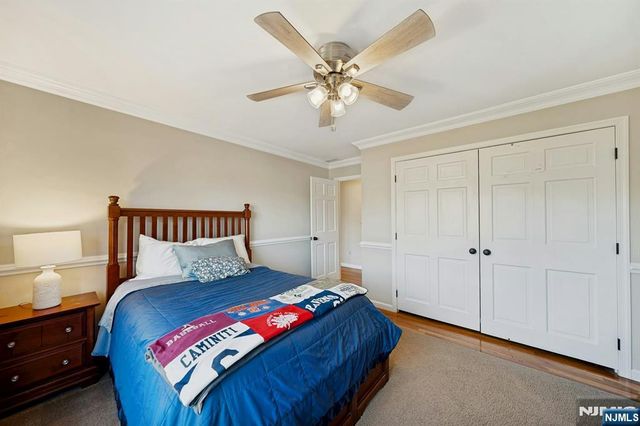 1 Laurel Court, Oakland, NJ 07436