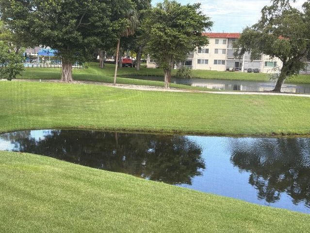 700 S Hollybrook Drive S 207, Pembroke Pines, FL 33025