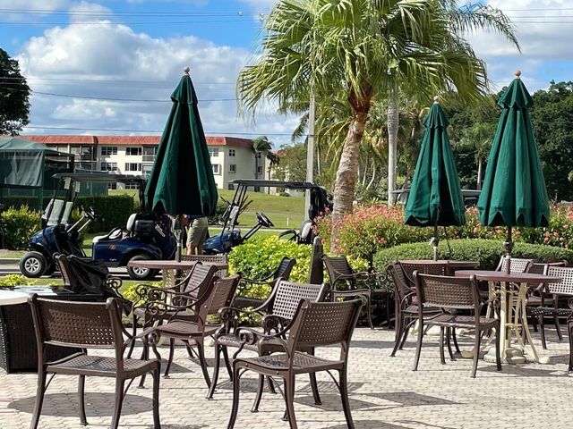 700 S Hollybrook Drive S 207, Pembroke Pines, FL 33025
